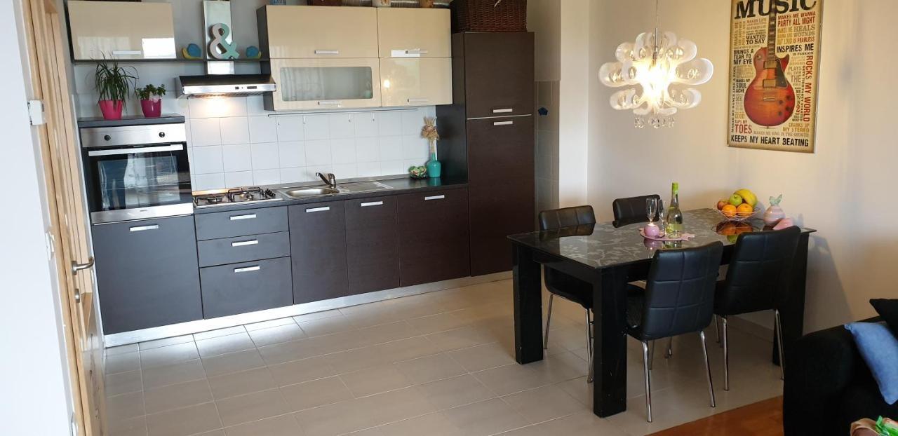 شقة كوبر  في Apartma Orange المظهر الخارجي الصورة